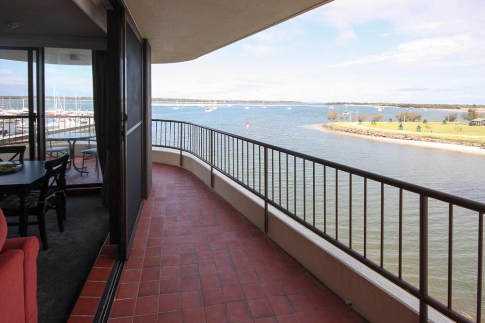 Broadwater Shores Waterfront Apartments Gold Coast Exteriér fotografie