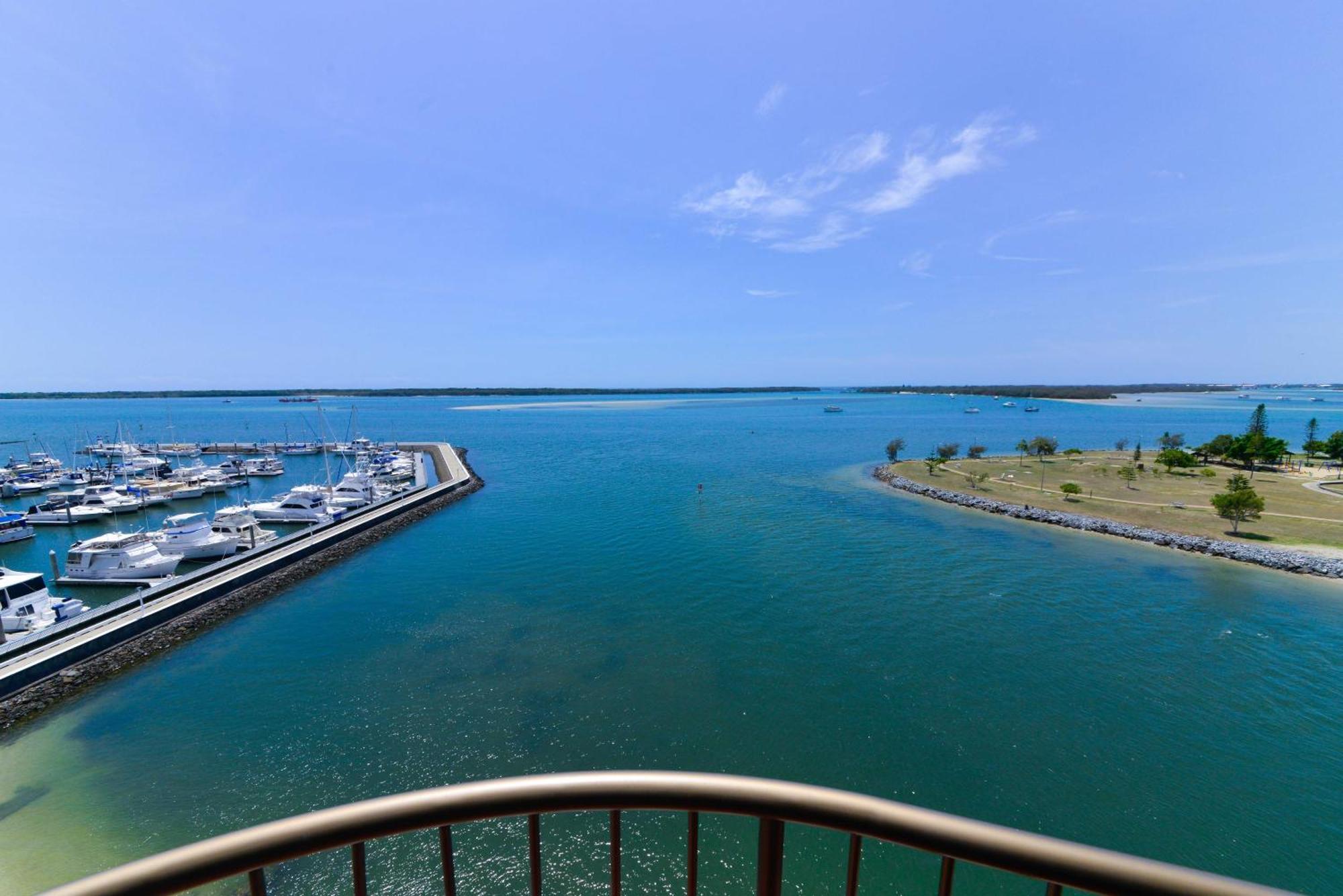 Broadwater Shores Waterfront Apartments Gold Coast Exteriér fotografie