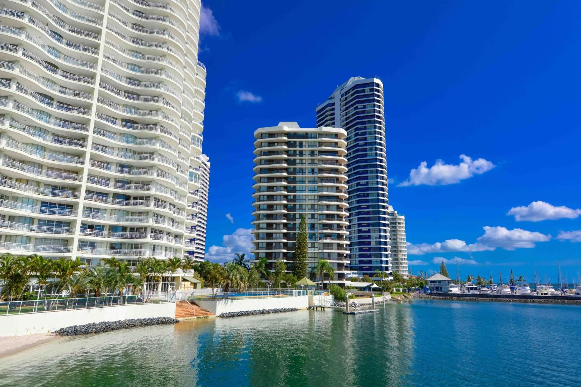 Broadwater Shores Waterfront Apartments Gold Coast Exteriér fotografie