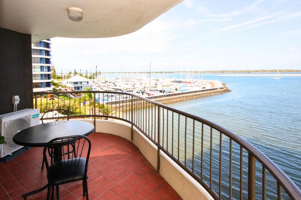 Broadwater Shores Waterfront Apartments Gold Coast Exteriér fotografie