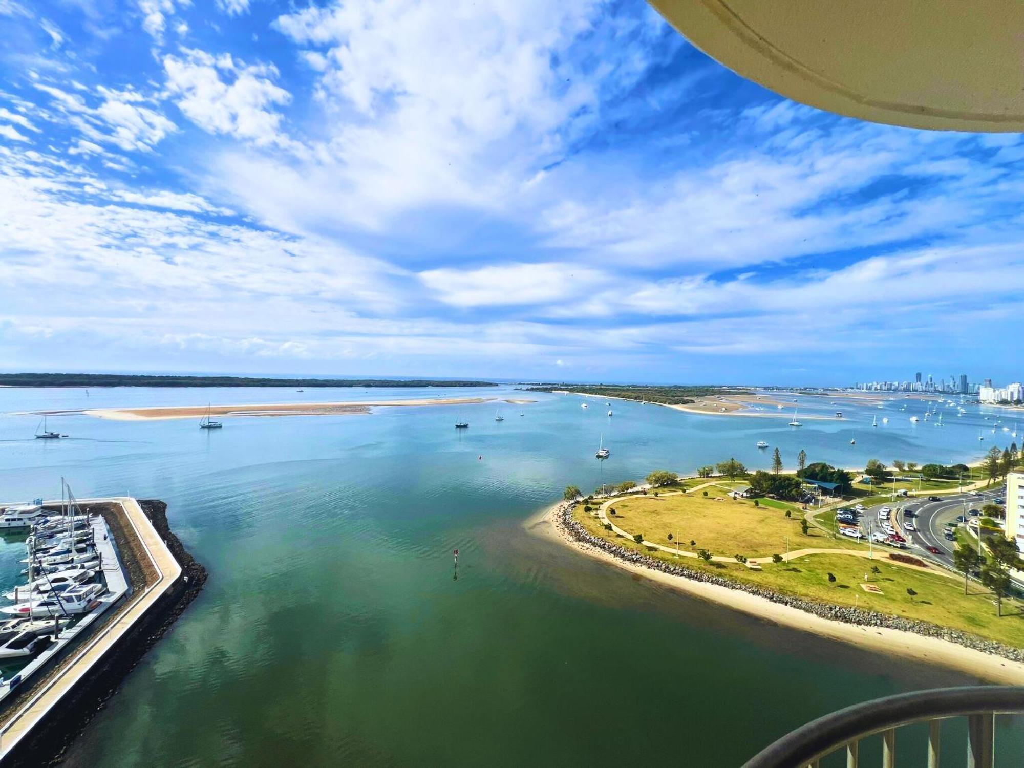 Broadwater Shores Waterfront Apartments Gold Coast Exteriér fotografie