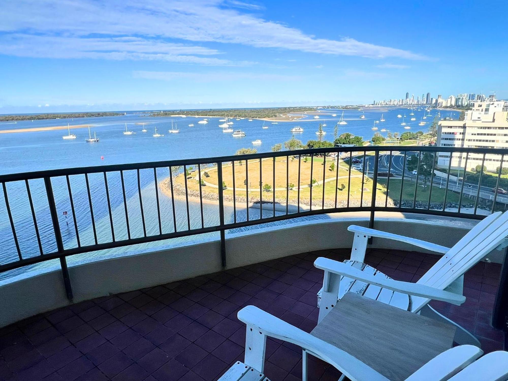 Broadwater Shores Waterfront Apartments Gold Coast Exteriér fotografie