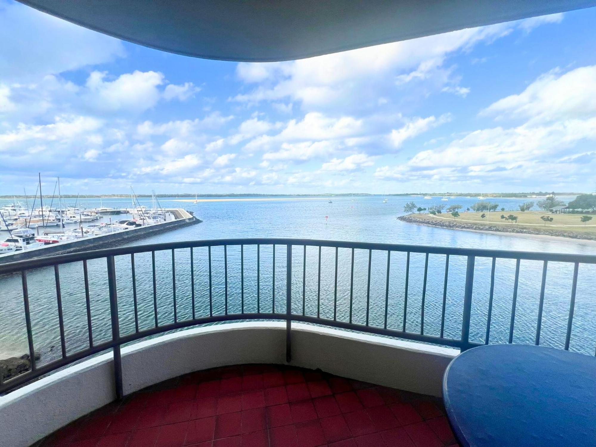 Broadwater Shores Waterfront Apartments Gold Coast Exteriér fotografie