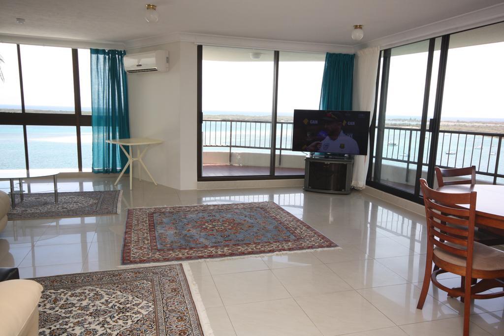 Broadwater Shores Waterfront Apartments Gold Coast Exteriér fotografie