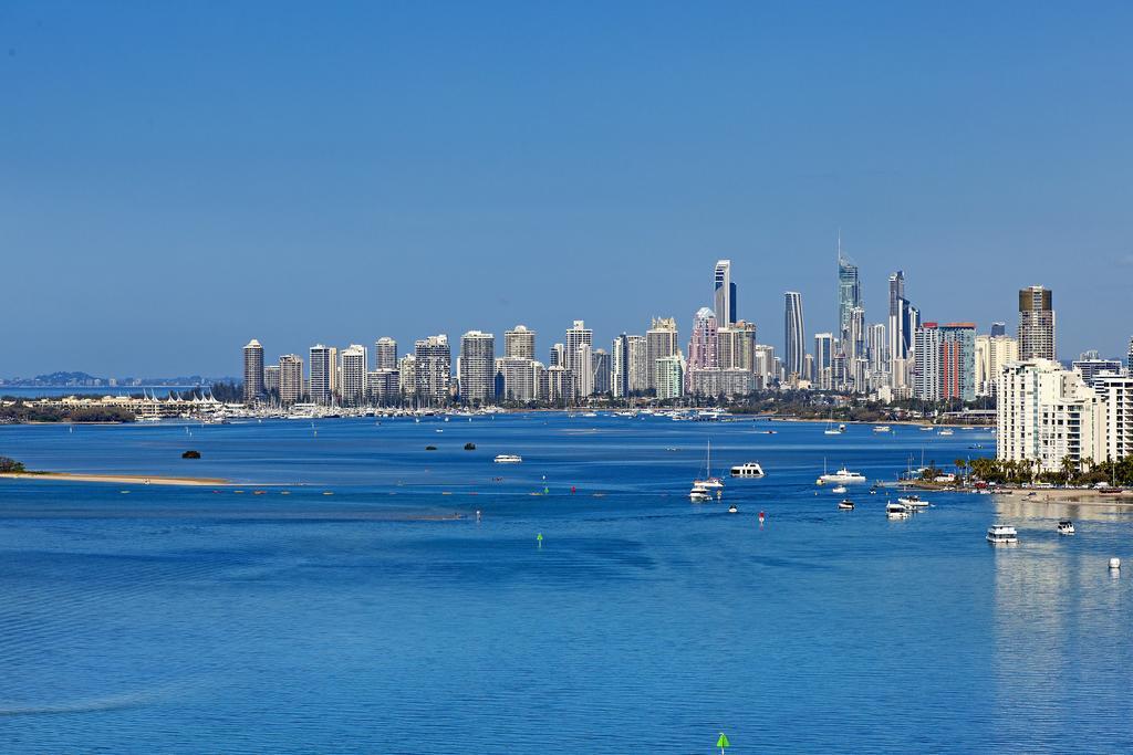 Broadwater Shores Waterfront Apartments Gold Coast Exteriér fotografie